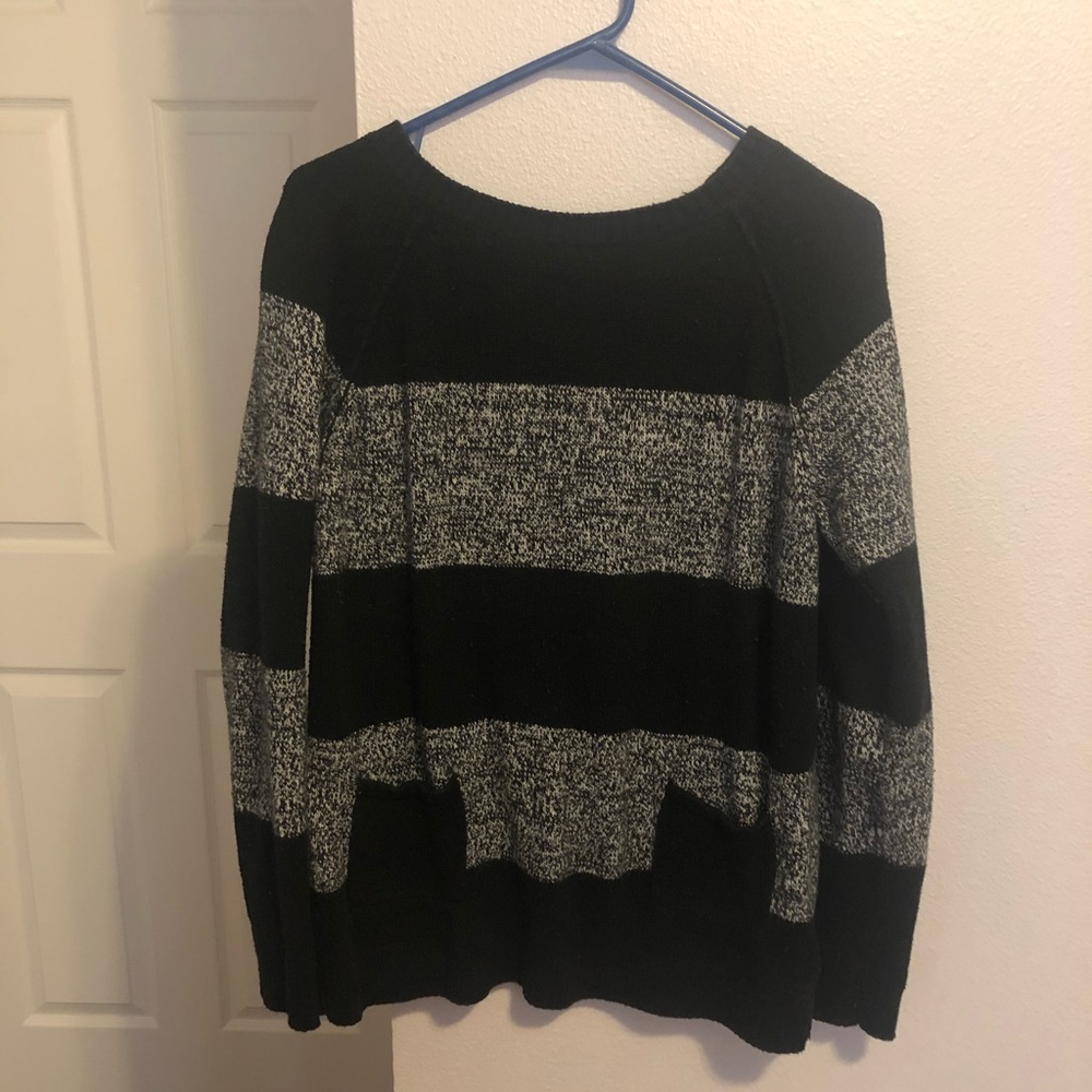 Striped black and grey sweater with pockets